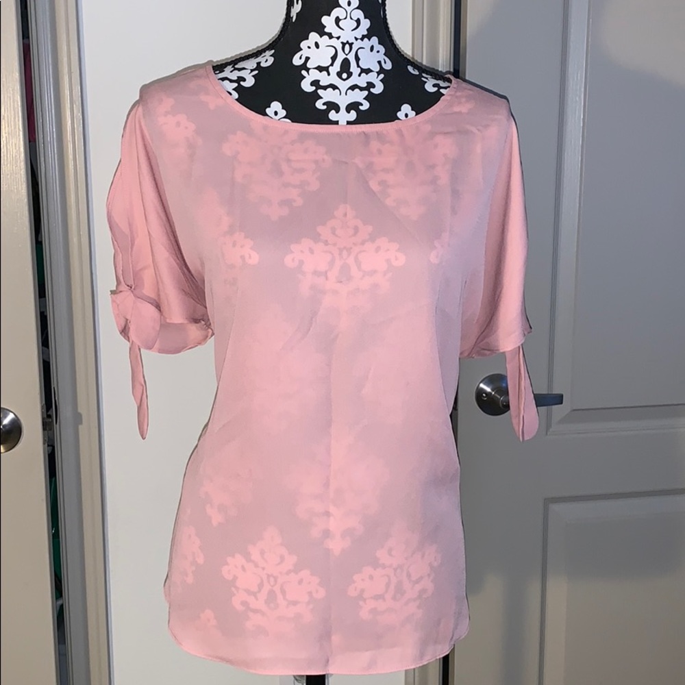 Capsule Fashion Blouse